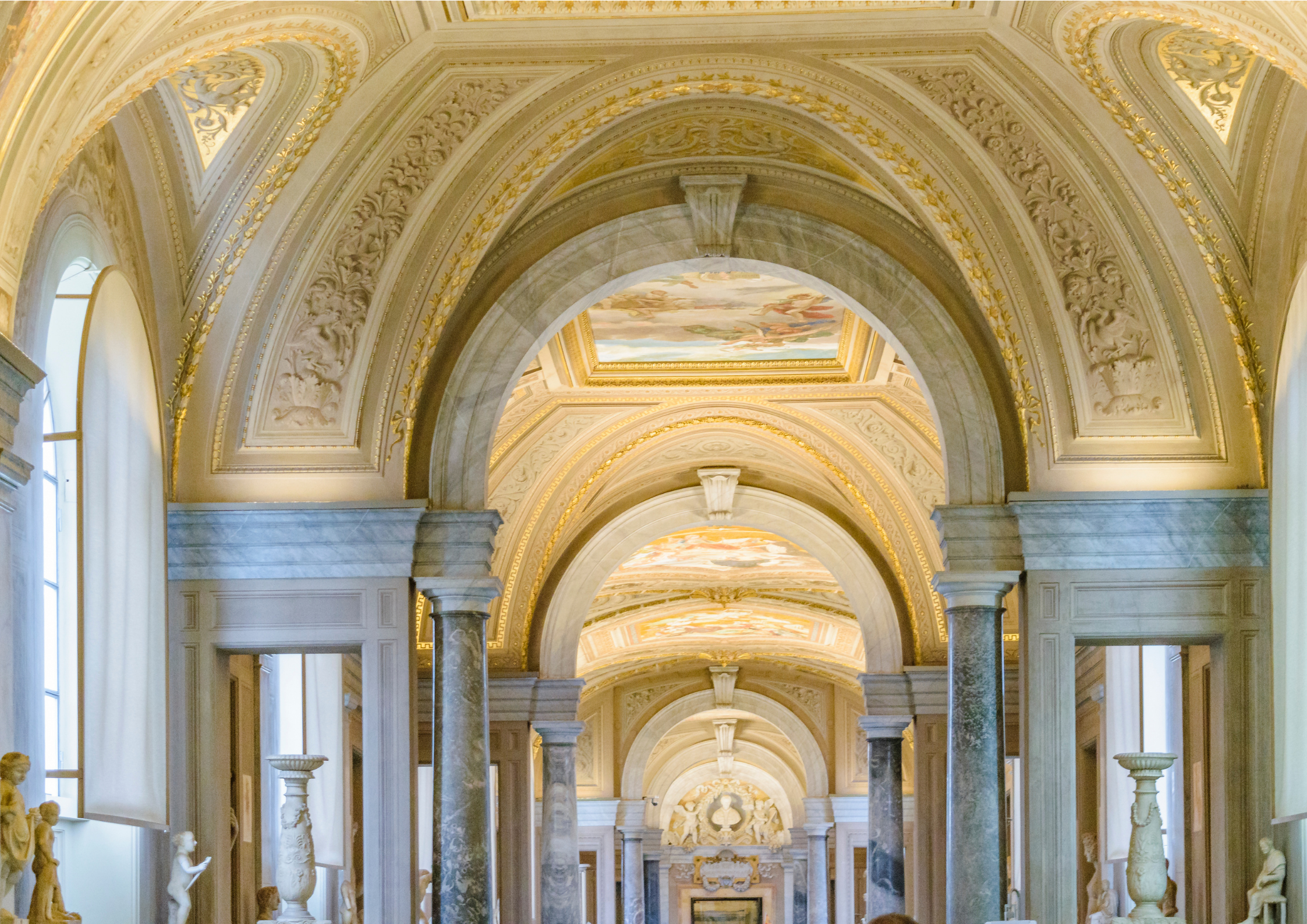 secret vatican/Candelabra